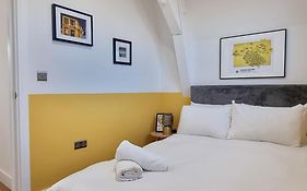 City Superhost: Cosy 2 Bedroom Home